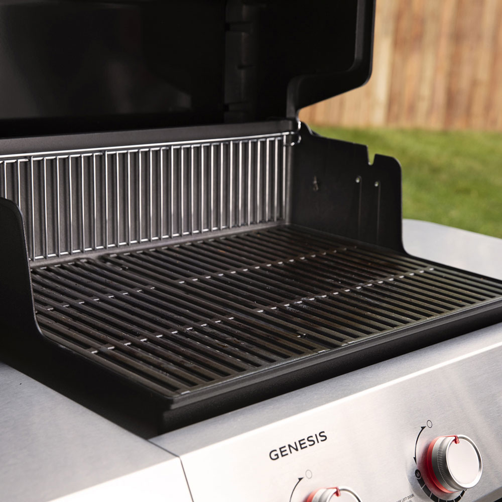 Genesis E-315 Gas Grill in Black - Image 5