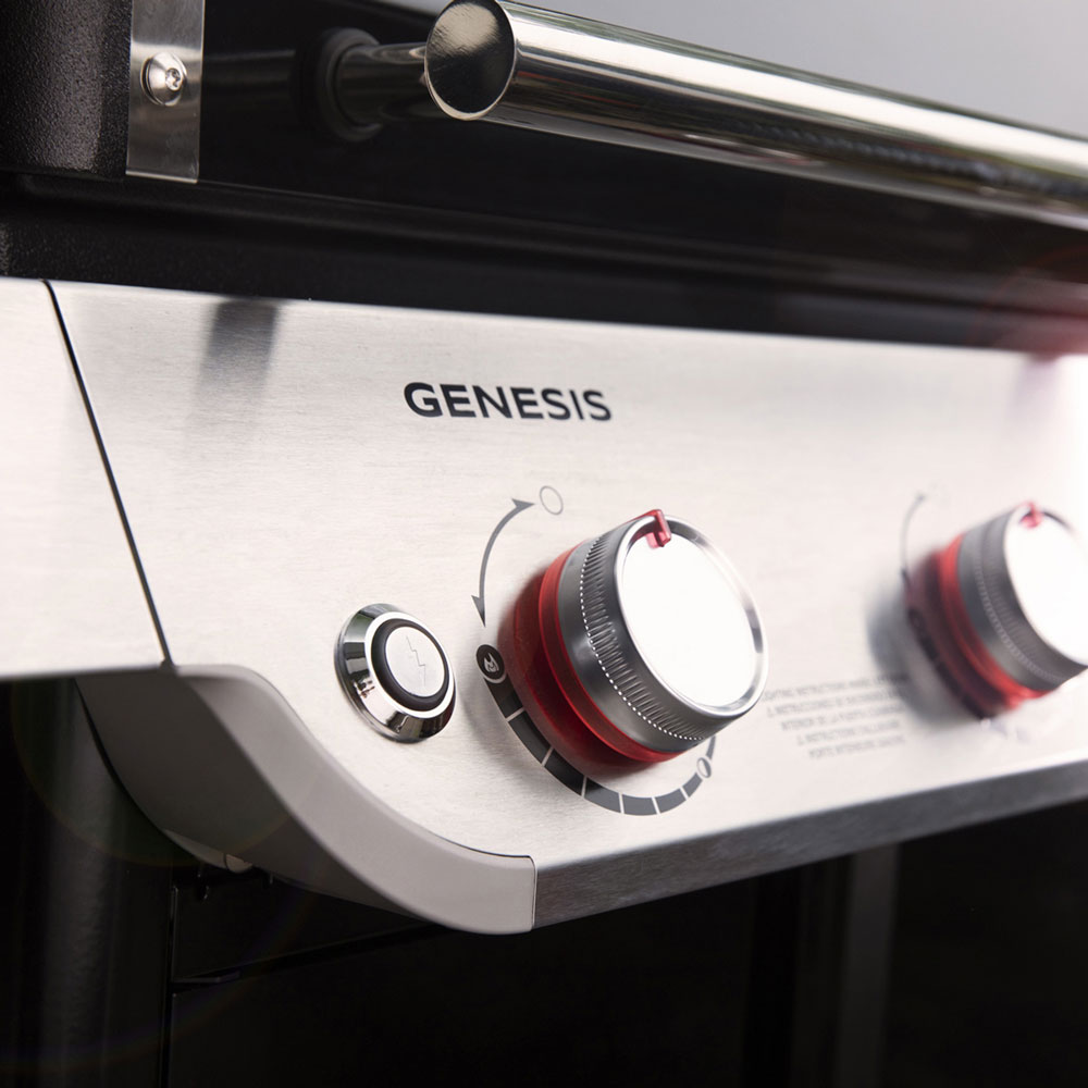 Genesis E-315 Gas Grill in Black - Image 4