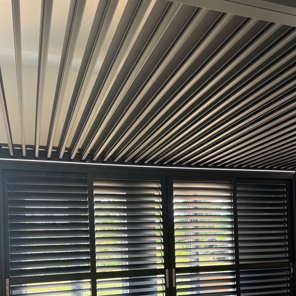 Metal pergola in Muskoka